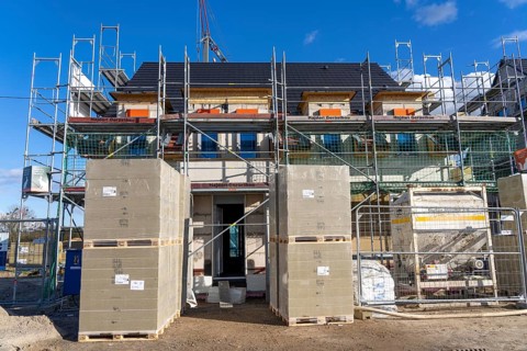 New-build neighbourhood, around 140 detached and semi-detached houses being built in the south of