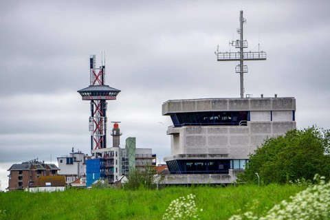 The Oranjedijk, on the Westerschelde near Vlissingen, observation tower Arsenal Tower, VTS-Scheldt