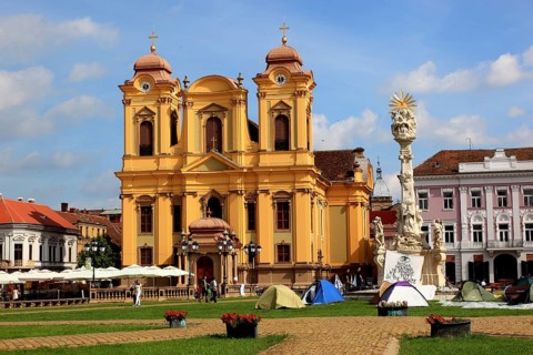 Banat, Timisoara, Timisoara, Old Town, Trinity Column or Pestsauele and Catholic Cathedral at Piata