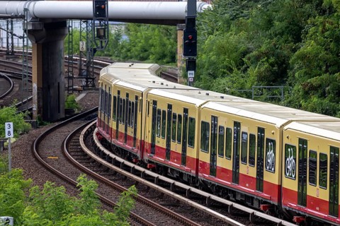 S-Bahn travelling on open track near Gesundbrunnen station, Berlin, Germany, Europe