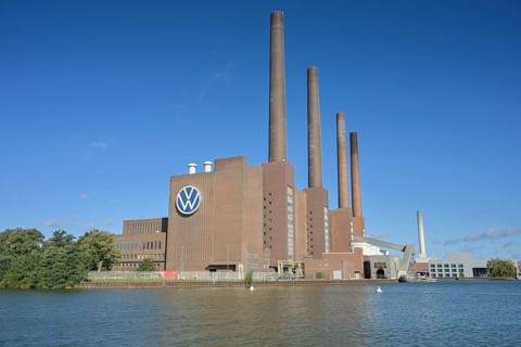VW power station, Mittelland Canal, Wolfsburg, Lower Saxony, Germany, Europe