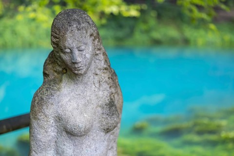 Last photos of the Blautopf in Blaubeuren in front of the popular excursion destination is closed