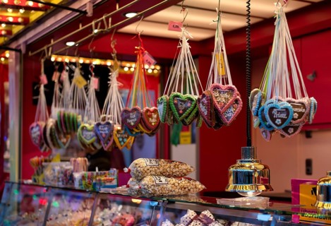 Sales stand with gingerbread hearts with inscription, I love you, popcorn, confectionery, sweets,
