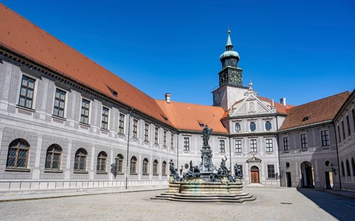 Fountain courtyard with Perseus Fountain, inner courtyard in the Munich Residence, Munich, Upper