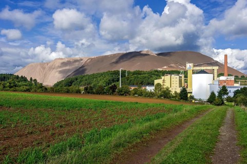 K & S potash plant, potash and salt mine with Monte Kali, Kaliberg or Kalimandscharo, overburden