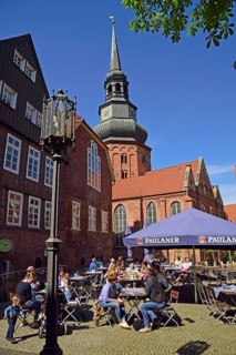 Europe, Germany, Lower Saxony, Stade, Hamburg metropolitan region, Hanseatic city, Old Town, Beer