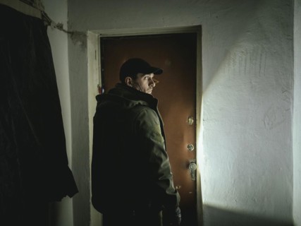 Volodymir evacuates people from Kupyansk, here an old man is evacuated from his flat in a