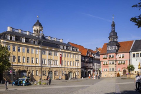 City palace, town hall and Georgsbrunnen fountain, Eisenach, Thuringia, Germany, Europe