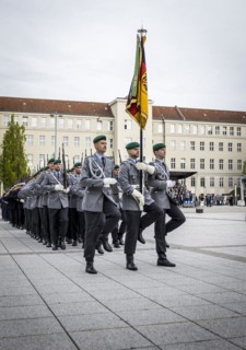 Guard battalion of the Bundeswehr during the final roll call at the Federal Ministry of Defence to