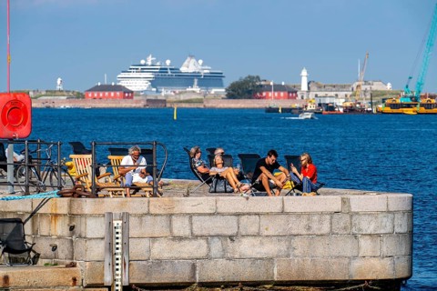 Pier, shore at Nordre Toldbod, deckchairs, harbour, at Langelinie Park, Copenhagen, Denmark, Europe