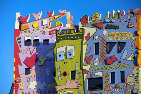 Happy Rizzi House, designed by the artist James Rizzi in pop art paintings, detail of the façade,