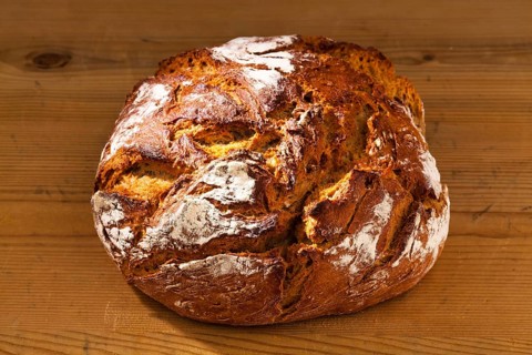 Freshly baked bread, healthy nutrition through fresh baked goods, Studio
