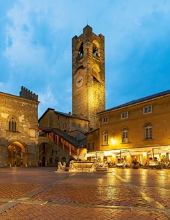 Campanone Tower, Piazza Vecchia, Citta alta, Bergamo, Italy, Europe