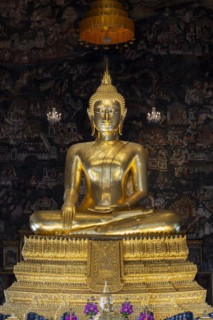 Golden Buddha statue, Bhumispara-mudra, Buddha Gautama at the moment of enlightenment, Wat Suthat
