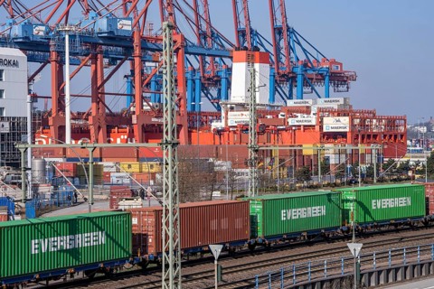 Port of Hamburg, Waltershofer Hafen, container ships, goods train with containers and container