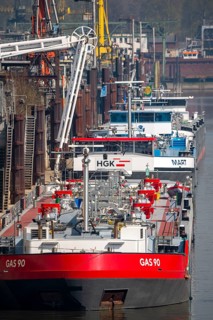 Duisport, Ruhrort harbour, oil island, TanQuid tank farm, for mineral oil products, chemical