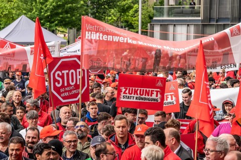 Demonstration by many thousands of steelworkers in front of the ThyssenKrupp headquarters in Essen