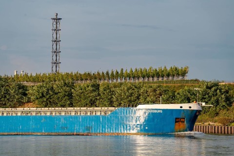 The Rhine Park in Duisburg-Hochfeld, former industrial site, steel industry, 60 ha, large, with 1.4