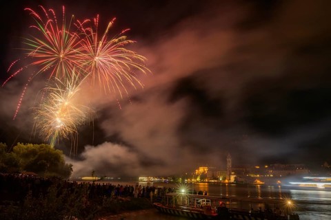 Solstice fireworks with a view of Dürnstein, Rossatz-Arnsdorf, Lower Austria, Austria, Europe