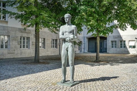 Statue of Richard Scheibe, Federal Ministry of Defence, Bendlerblock, German Resistance Memorial,