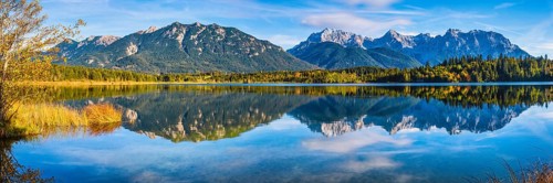 Barmsee, behind it the Karwendel mountains, Werdenfelser Land, Upper Bavaria, Bavaria, Germany,
