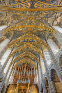 Ceiling fresco and organ in St Cecilia's Cathedral, Albi, Département Tarn, France, Europe