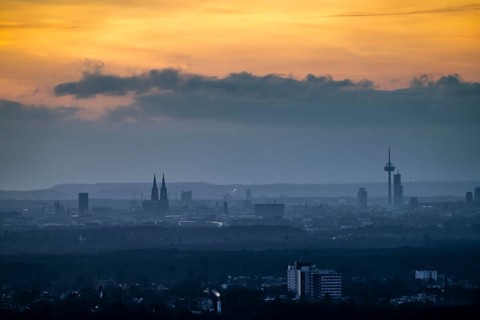 The skyline of Cologne, seen from the east, Cologne Bay, sunset, North Rhine-Westphalia, Germany,