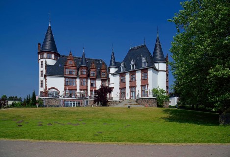 Europe, Germany, Mecklenburg-Western Pomerania, Klink Castle on the Müritz near Waren, castle