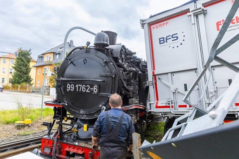 There was a serious accident between a train on the Weißeritz Valley Railway and a lorry from the