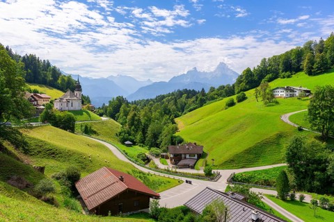 Maria Gern pilgrimage church, view of the Watzmann, farm, Berchtesgarden Alps, Berchtesgaden,