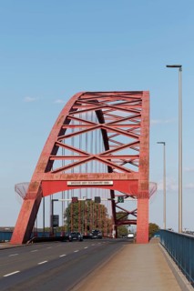 Bridge of Solidarity, road bridge between Rheinhausen and Duisburg-Hochfeld, arch bridge from 1934,
