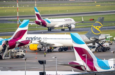 Düsseldorf Airport, Eurowings and Condor aircraft on the apron, on the taxiway to take-off,