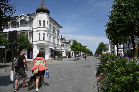 DEU, Germany, Sellin (Rügen) : The Workers' Welfare Organisation (AWO) has designed a senior