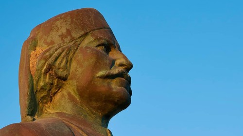 Evening light, bronze bust, freedom fighter, partisan, soldier, Stratis Nikolaos Deligiannakis,