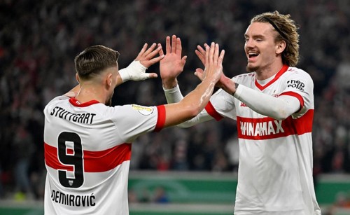 Goal celebration Nick Woltemade VfB Stuttgart (11) Ermedin Demirovic VfB Stuttgart (09) MHPArena,