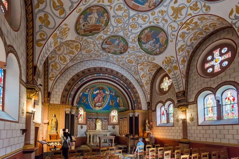 St Leo Chapel, Eguisheim, Plus beaux villages de France, Haut-Rhin, Alsace, France, Europe