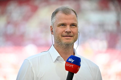 Interview with Chief Sports Officer Fabian Wohlgemuth VfB Stuttgart, Microphone, Micro, Logo, SKY,