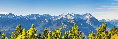 Panorama of the Wetterstein mountains with Alpspitze 2628m and Zugspitze 2962m, Werdenfelser Land,