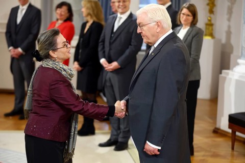 Juana Martinez Gonzales Cuba is received by Frank-Walter Steinmeier (President of the Federal