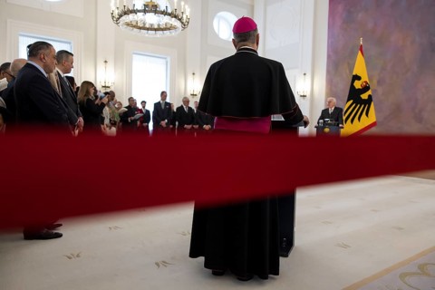 Nikola Eterovic (Archbishop of the Holy See) and Frank-Walter Steinmeier (President of the Federal