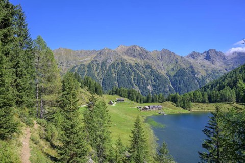 Duisitzkarsee and Duisitzkarseehütte, Schladming, Styria, Austria, Europe