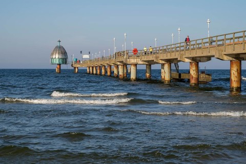Tourists on the Vineta Bridge, pier with diving gondola, Zinnowitz, Usedom Island, Baltic Sea,