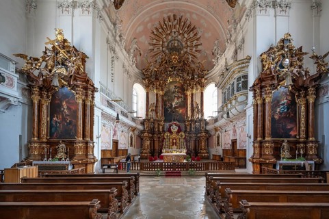 High altar and two side altars in the Church of the Guardian Angels, built in the 17th century and