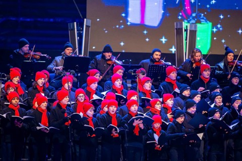 When over 25, 000 visitors flock to the Rudolf Harbig Stadium for the big Advent concert just in