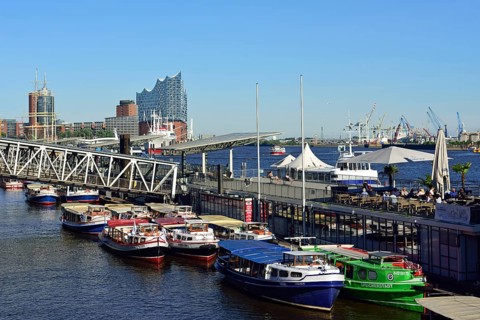 Europe, Germany, Hamburg, Elbe, St. Pauli Landungsbrücken, view of the Elbe Philharmonic Hall,