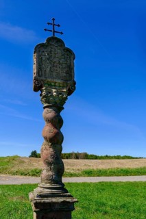 Wayside shrine on the Hochrhöner Weg, near Oberbernhardser, Hofbieber, Kuppenrhön, Rhön, Hesse,