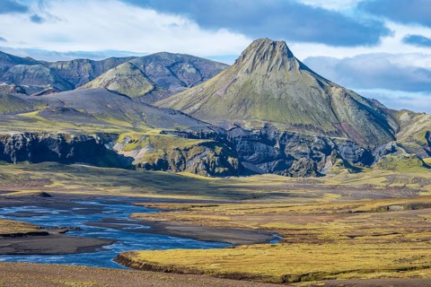 Skafta river and Uxatindar mountain range, view from road F206, Laki tourist road, Iceland, Europe