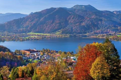 Panorama of the village and lake with the monastery castle in autumn, Tegernsee, Tegernsee,
