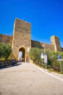 Porta Franca, Monteriggioni, Tuscany, Italy, Europe