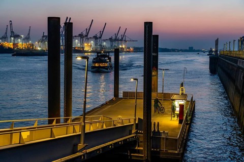 Port of Hamburg, Elbe, shipping traffic, Hadag harbour ferry Docklands landing stage, Hamburg,